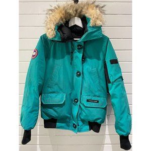 Canada Goose Women Medium Chilliwack Bomber parka rare color green turquoise